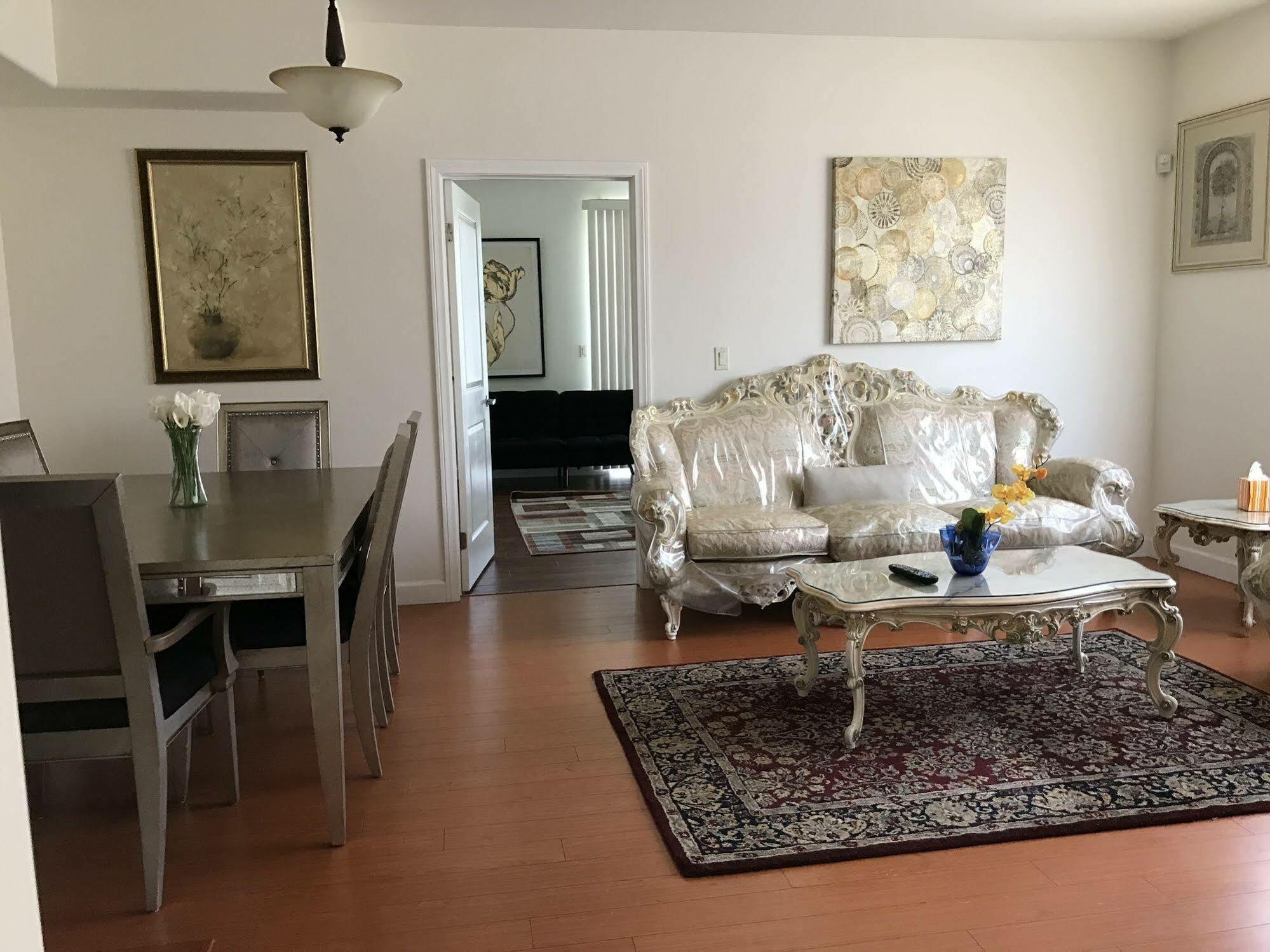 Fully Furnished Apartment In La Close To Beverly Hills Bagian luar foto